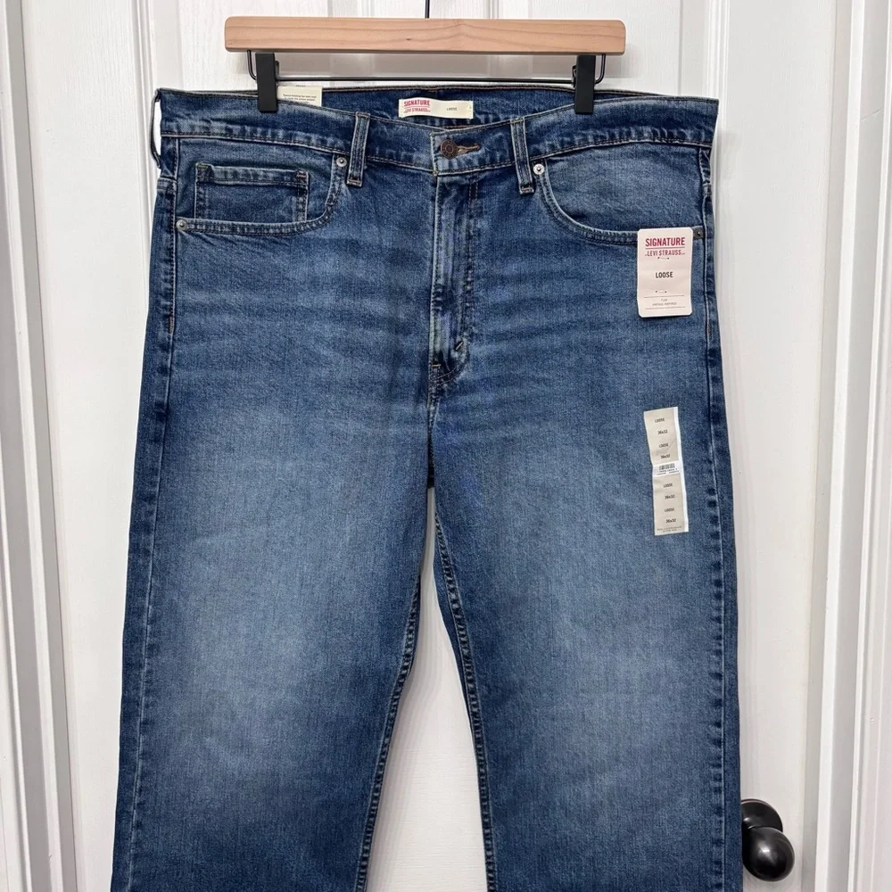 Medium Wash Loose Jeans | Levi’s Signature W36 L32 - Picture 3 of 13